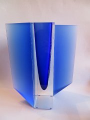 square vase side view height 25 cm